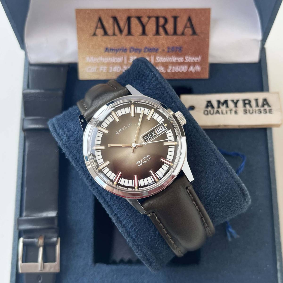Amyria Day Date
