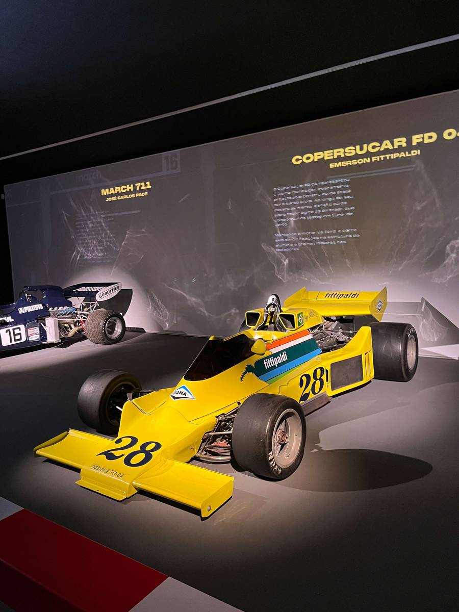 V8 with 450hp, 5 speed and around 620Kg