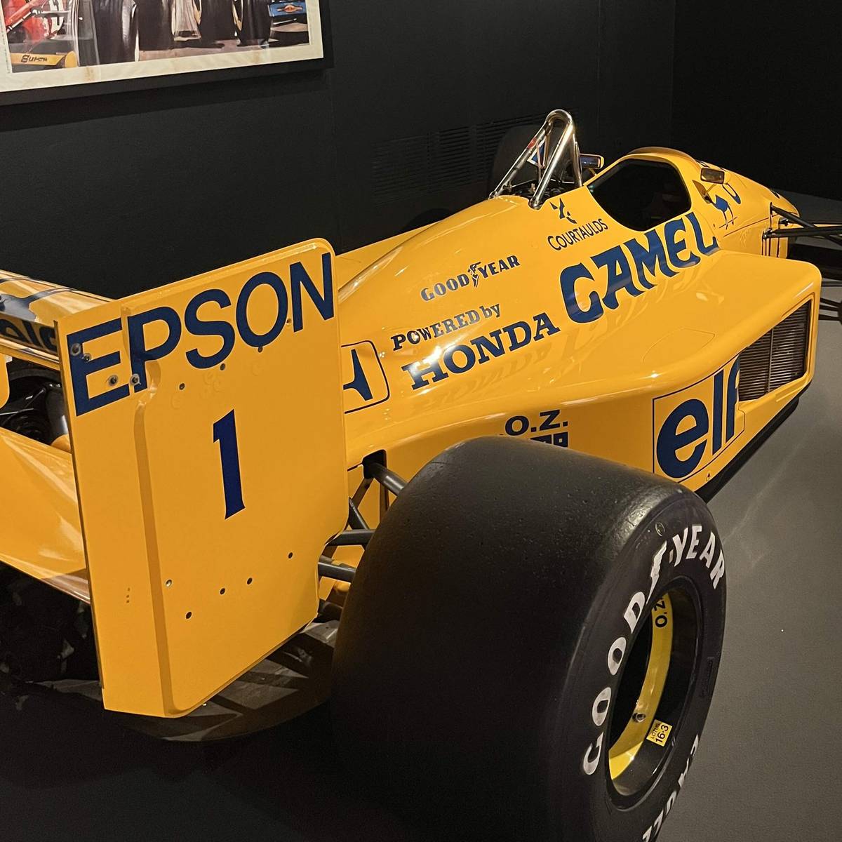 Engine is a Honda RA168E V6