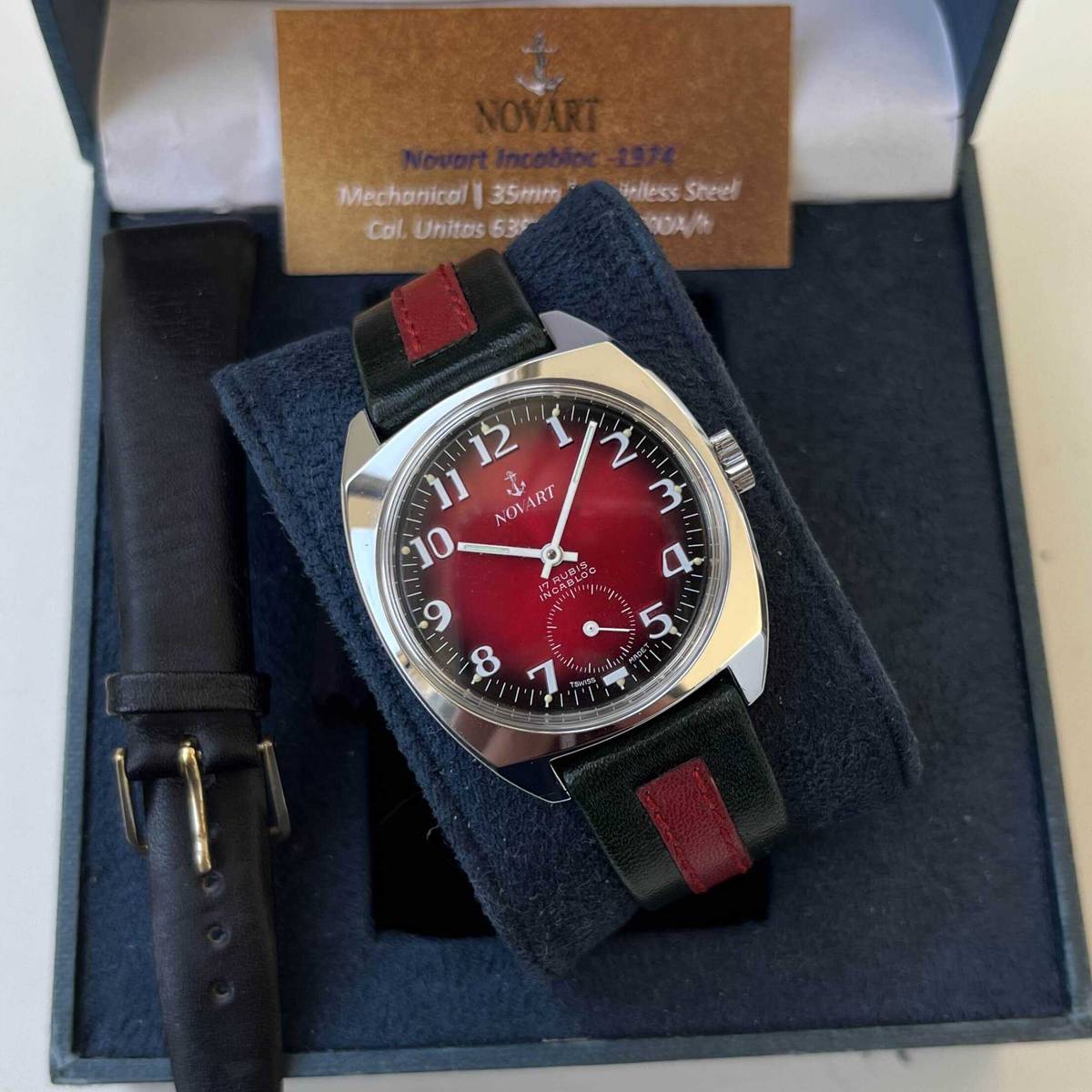 Novart Vitesse Red 17 Jewels